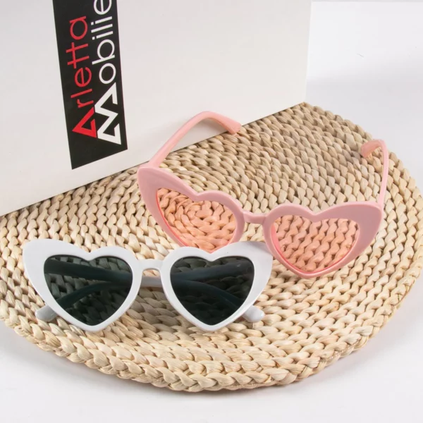 Heart-Shaped Vintage Sunglasses for Women