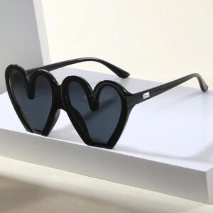 Chic Heart-Shaped Retro Sunglasses