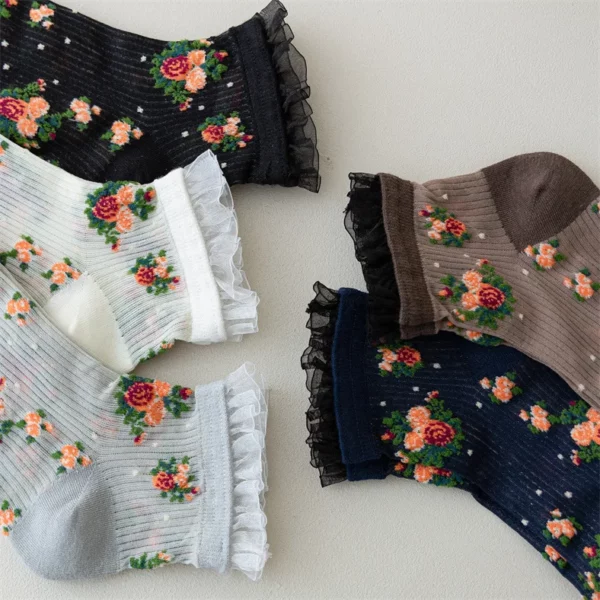 Harajuku Retro Floral Embroidered Lace Ruffle Socks