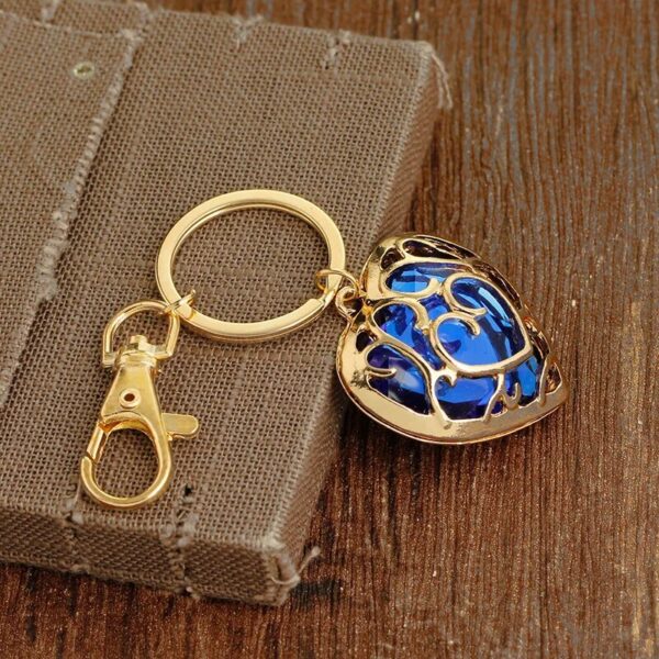 Stylish Hollow Love Keychain – Zelda Legend Inspired