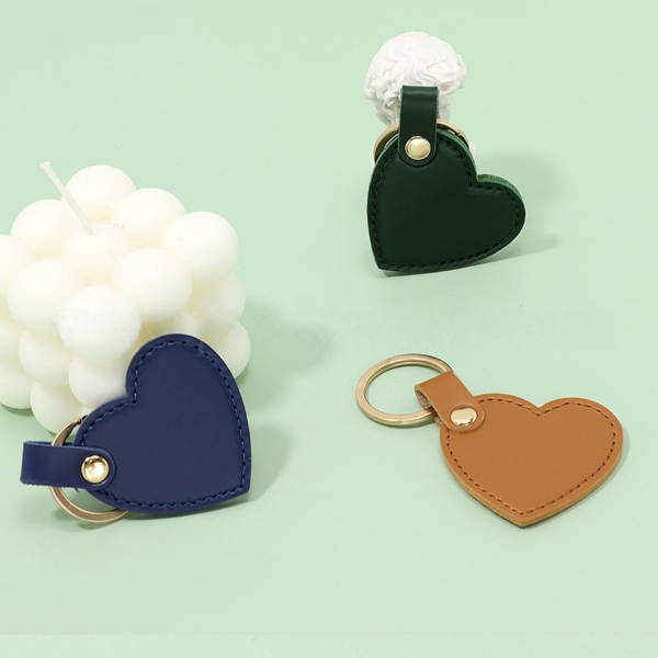 Chic Heart-Shaped PU Leather Keychain - Image 5