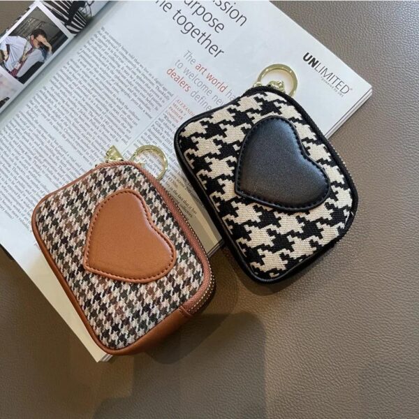 Retro Heart Houndstooth Mini Coin Purse - Image 4