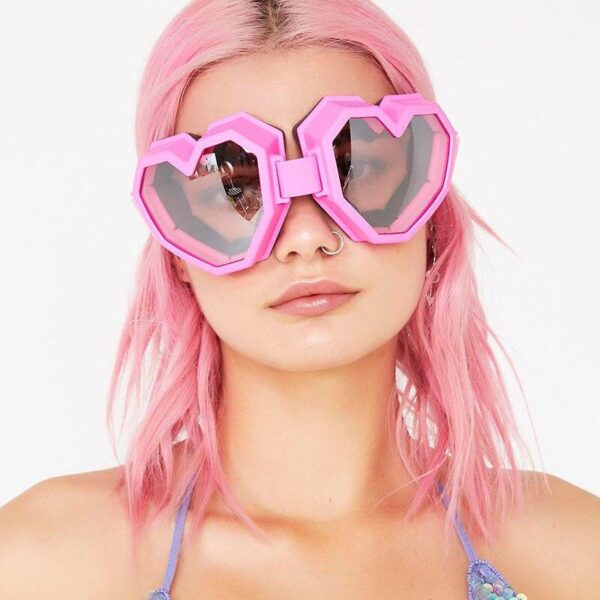 Heart-Shaped Oversized Gradient Sunglasses for Women