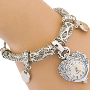 Fashionable Heart-Shaped Ladies’ Bracelet Watch