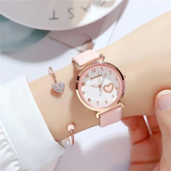 Luxury Diamond Love Design Women’s Quartz Wristwatch