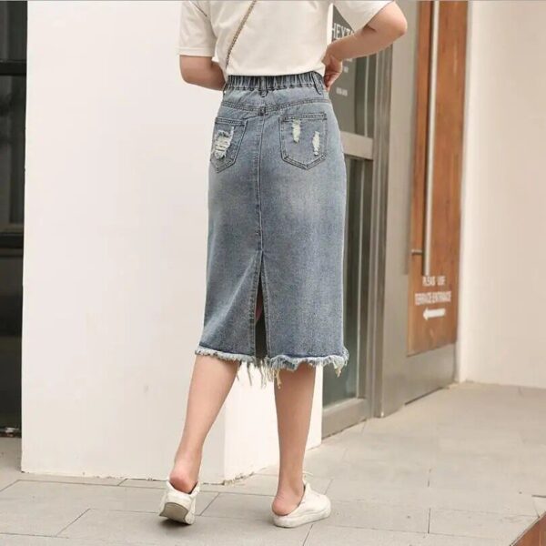 Chic Korean-Style Front Button Denim Skirt with Distressed Detail