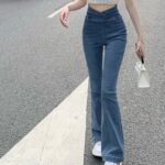 High-Waist Slim-Fit Bell Bottom Jeans - Women's Vintage-Inspired Flare Denim