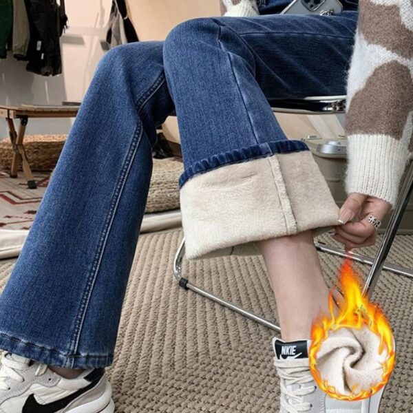 Winter Warm Fleece-Lined Flare Jeans – Mid-Waist Stretch Denim Pants for Women