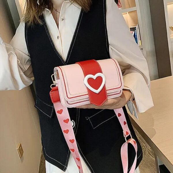 Trendy Heart Messenger Bag