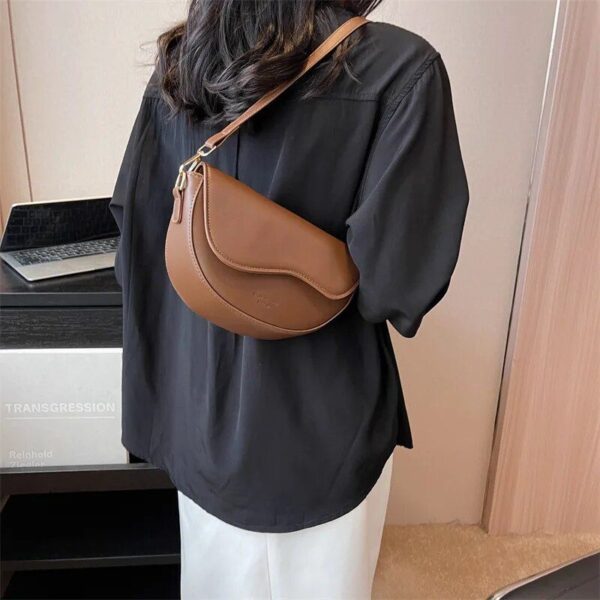 2023 Retro Chic Half Moon Crossbody Bag for Women - Image 3