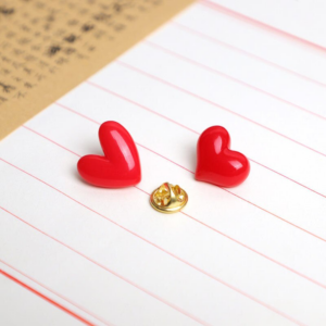 Charming Red Heart Resin Brooch Pins