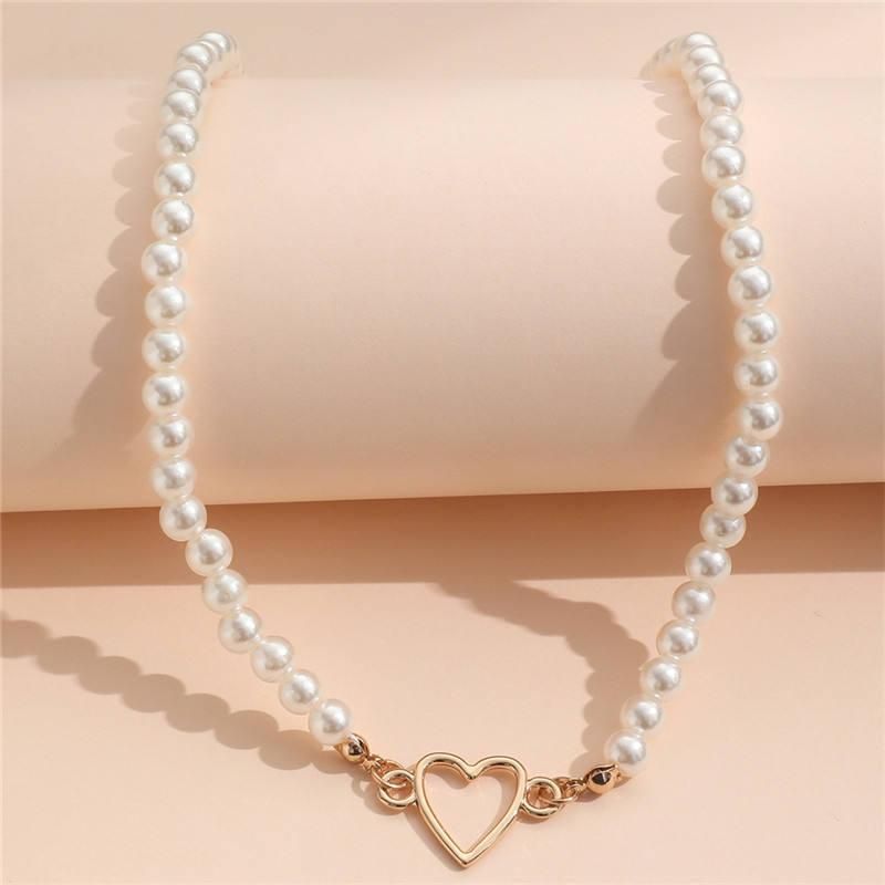 Trendy Love Heart Pearl Choker Necklace Female Personality Party Fashion Clavicle Collier Accessories Colar Perlas Collar Gift