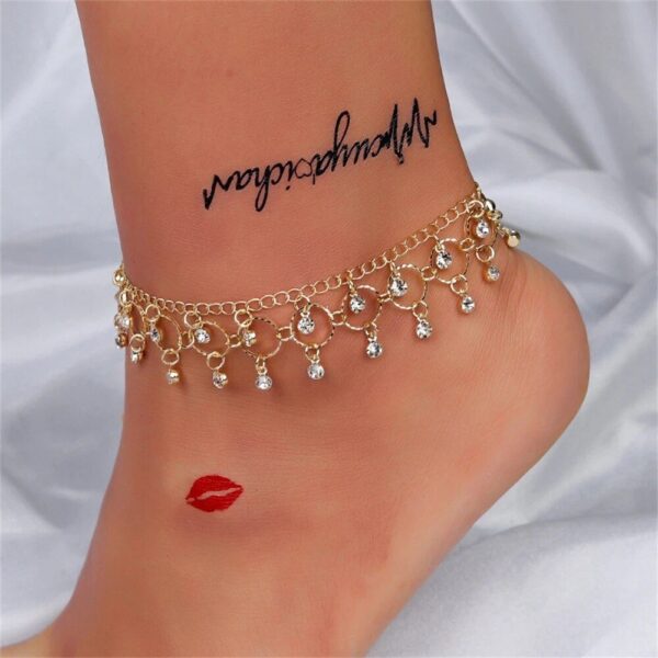 Chic Bohemian Rhinestone-Embellished Metal Ankle Bracelet: A Summer Essential