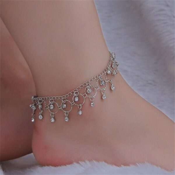 Chic Bohemian Rhinestone-Embellished Metal Ankle Bracelet: A Summer Essential