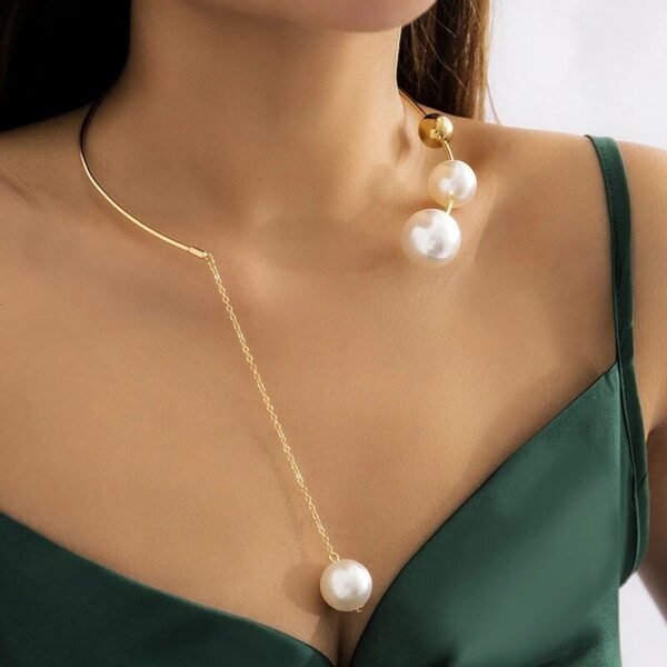Elegant Geometric Collar Necklace and Pearl Earring Set for Women