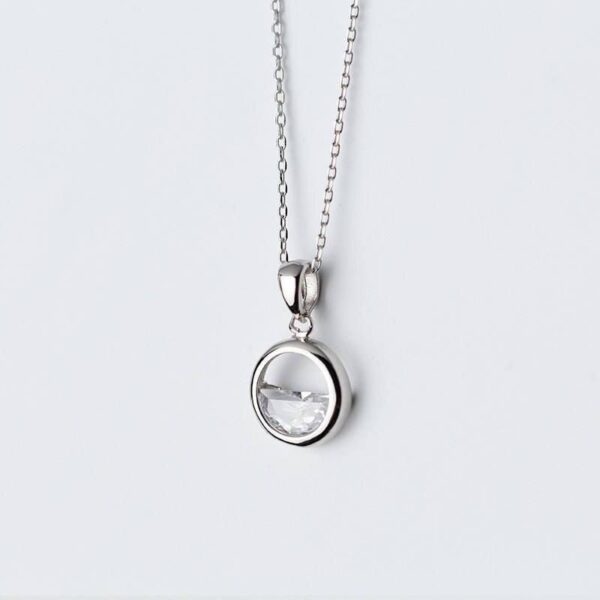 Elegant 925 Sterling Silver Crystal Pendant Necklace