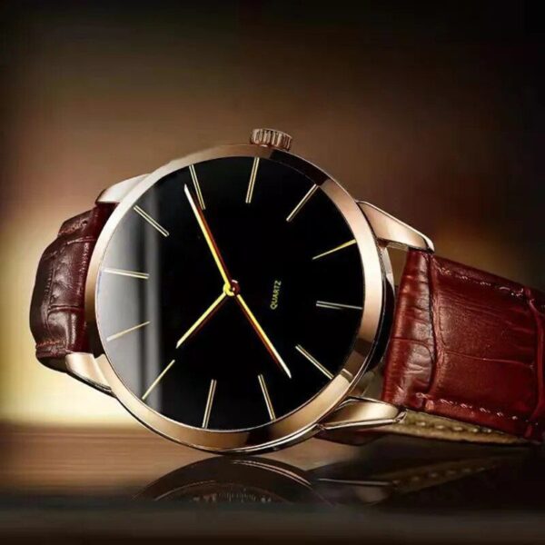 Luxurious Quartz Men’s Wristwatch: Leather Strap, Waterproof & Business-Casual Design