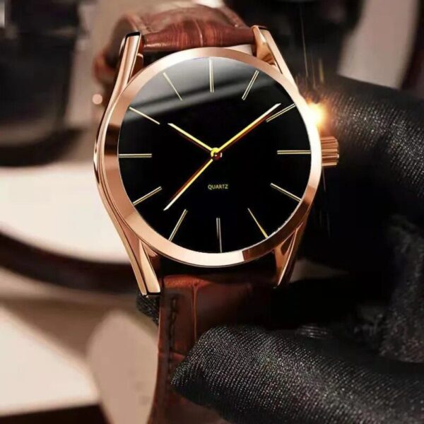 Luxurious Quartz Men’s Wristwatch: Leather Strap, Waterproof & Business-Casual Design