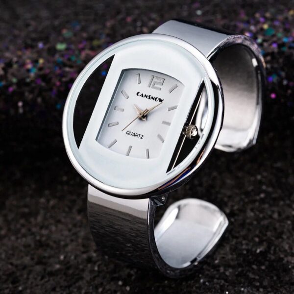 Stylish Quartz Wristwatch