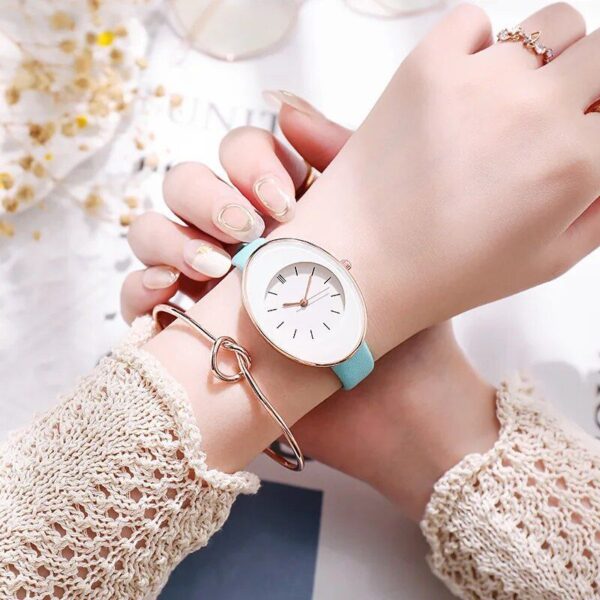 Elegant Fashion Quartz Wristwatch for Women – Simple and Luxurious Leather Band Watch