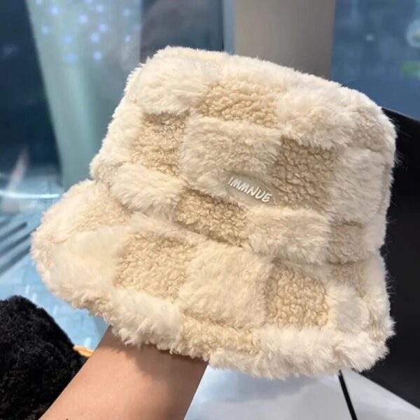 Chic Winter Warm Plaid Lamb Wool Bucket Hat for Women