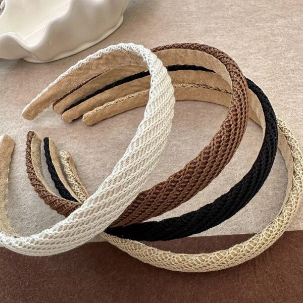 Elegant Vintage Hairband – Classic Black & White Hoop Headband for Women and Girls