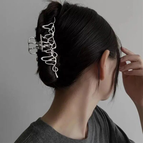 Fashionable Large Metal Hair Claw for Women