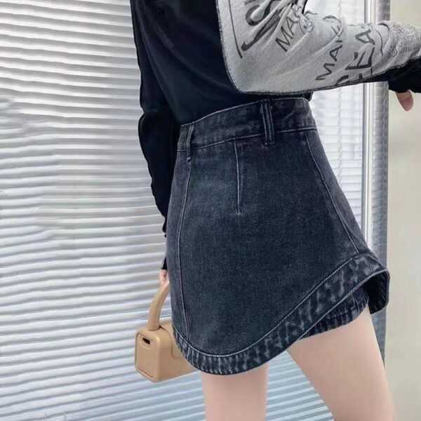 Chic High-Waist Denim Shorts – A-Line Summer Fashion for Women