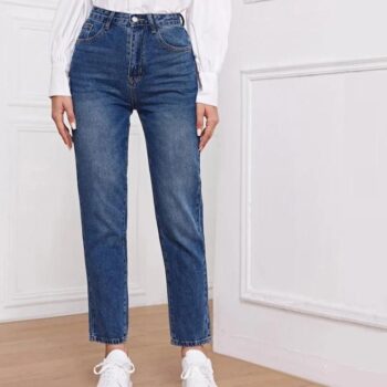 Curve-Embracing Vintage Bleached Plus-Size Straight Jeans