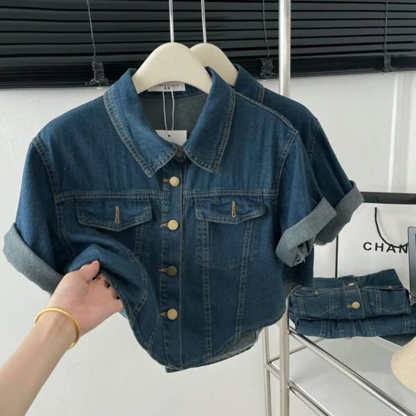 Chic Cropped Denim Jacket - Women's Short Sleeve Spring/Summer Fashion - Image 2