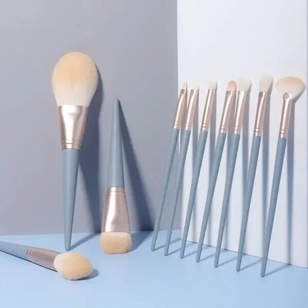 Luxurious Soft Makeup Brush Set – Your Perfect Beauty Companion - Image 2