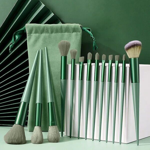 Deluxe 13-Piece Makeup Brush Set – Multi-Use Cosmetic Tools for Full Face Application