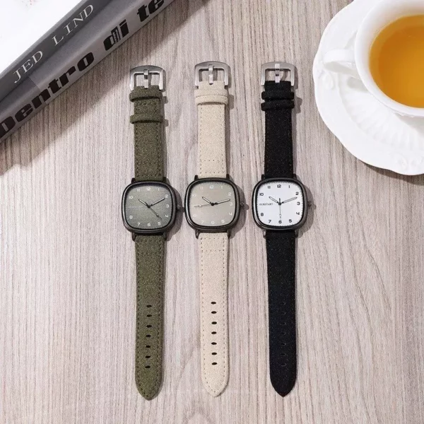 Elegant Vintage Square Dial Leather Strap Quartz Watch