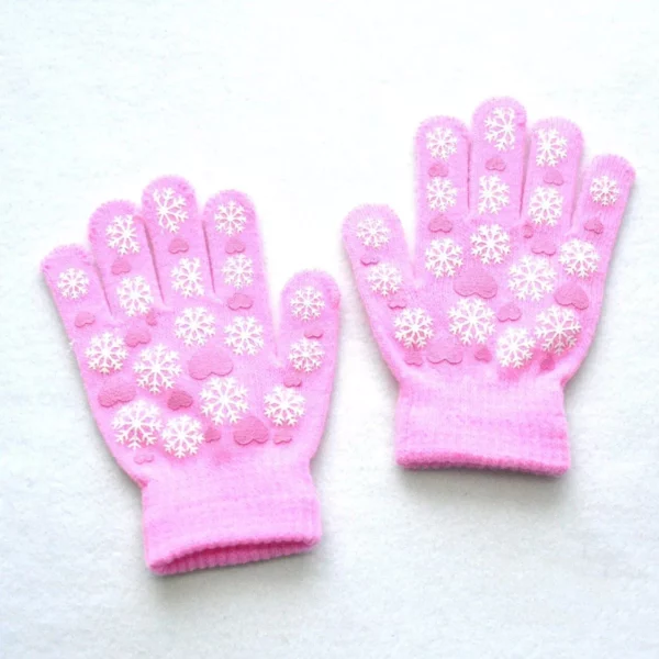 Warm Knitted Gloves for Children – Winter Snowflake and Heart Print Mittens for Outdoor Activities