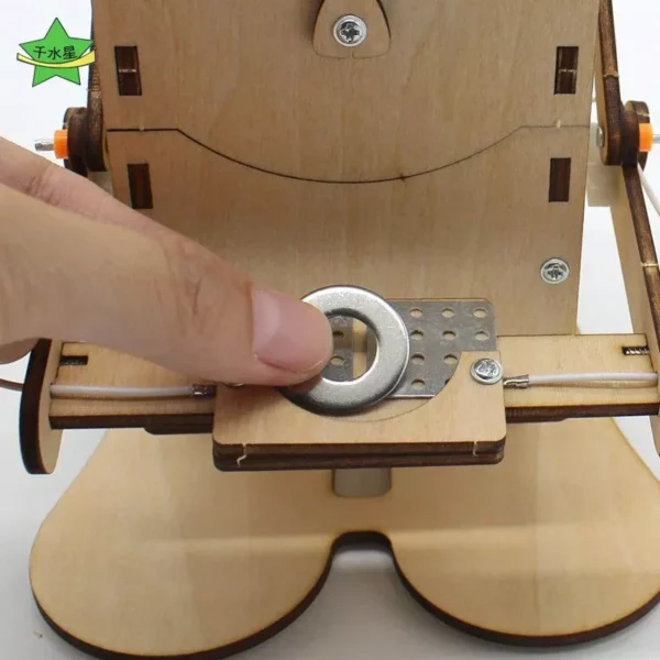 Wooden Robot Coin Bank – DIY STEM Learning Kit for Kids and Students