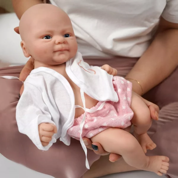 Lifelike Full Body Silicone Reborn Baby Dolls – Soft, Realistic 14-inch Boy and Girl Options