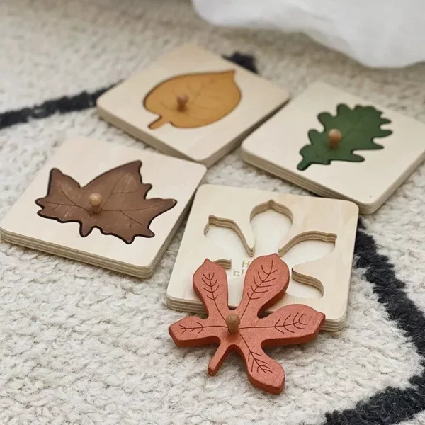 Wooden Leaf Jigsaw Shape Fun Puzzles 4pcs with Holder