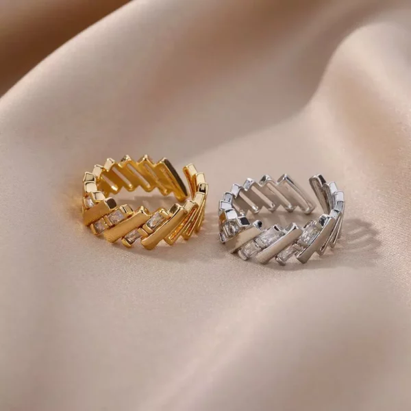 Gold-Plated Zircon Bar Ring