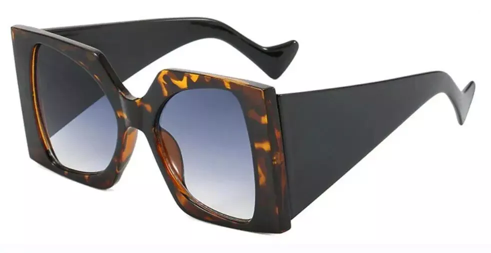 Oversized Square Sunglasses – Women’s Luxury Gradient Shades