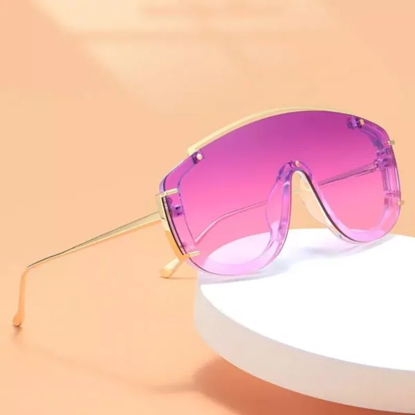 Chic Square Oversized Sunglasses – UV400 Vintage Wrap Eyewear for Women