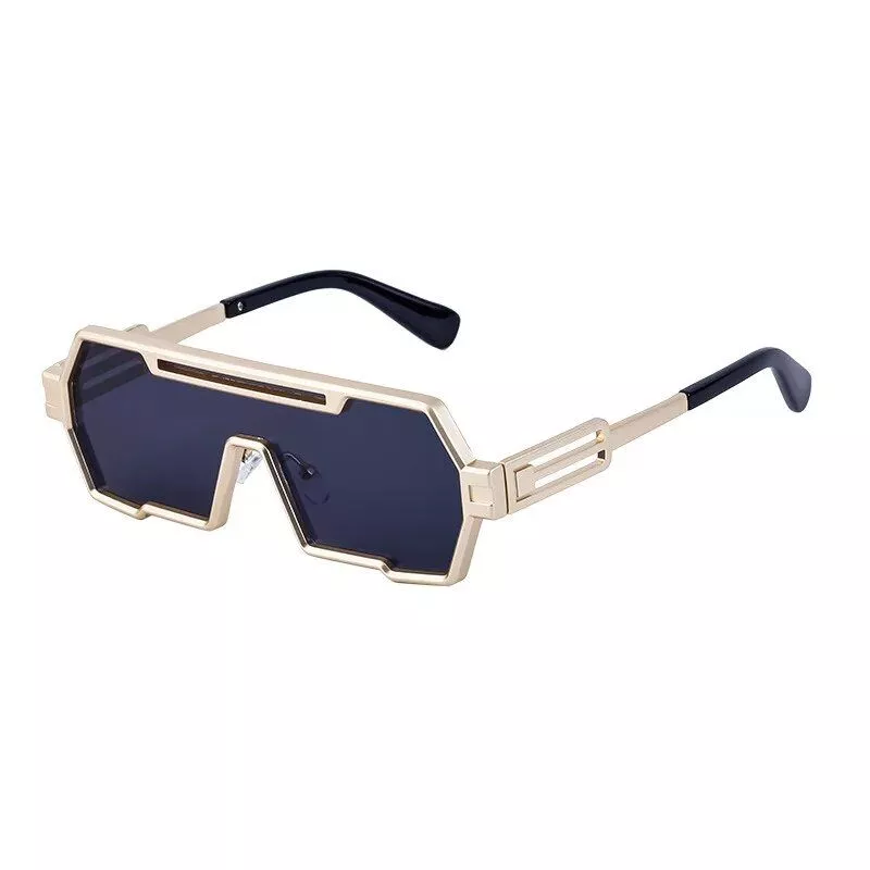 Retro Punk Oversize Sunglasses with UV400 Protection