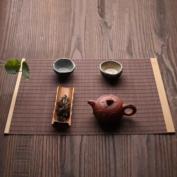 Elegant Bamboo Table Mat – Eco-Friendly Japanese Style Insulated Dining Runner