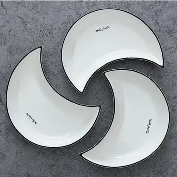 Elegant Moon Shaped White Ceramic Plate Set for Stylish Dining