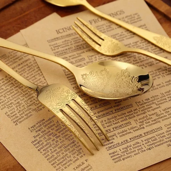 Elegant 5-Piece Golden Stainless Steel Cutlery Set