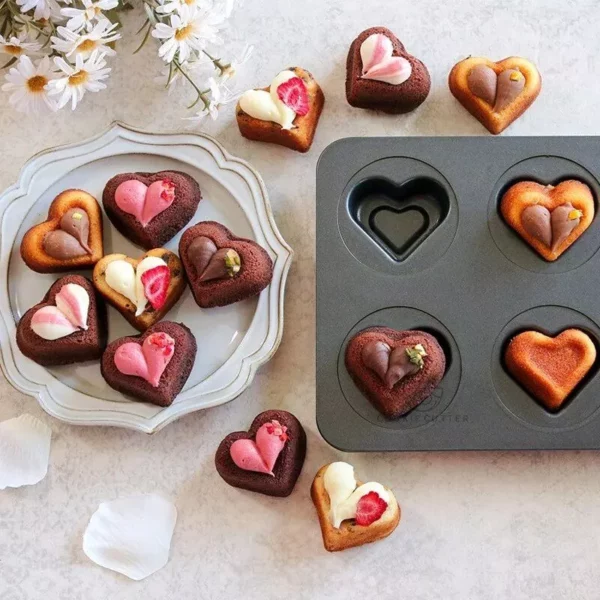 6-Cup Non-Stick Love Shaped Baking Mold