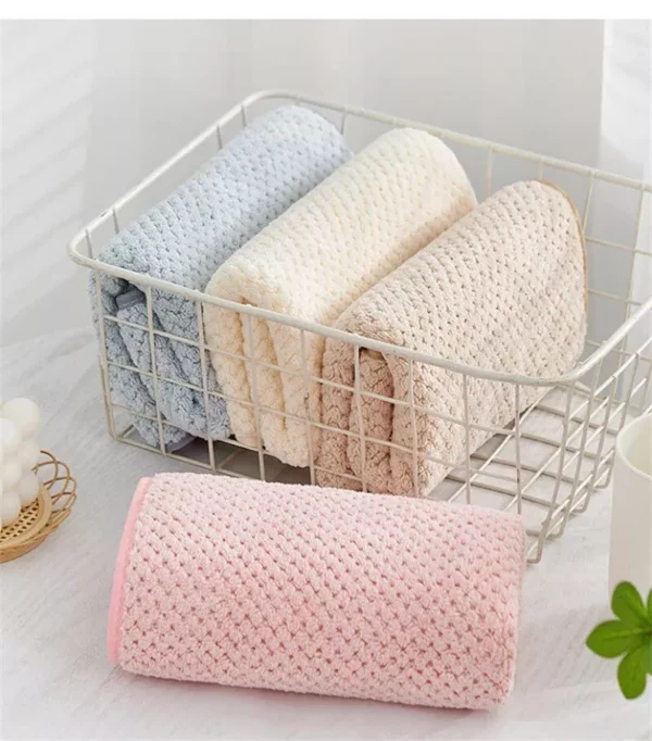 Luxurious Quick-Dry Coral Fleece Bath Towel - Image 6