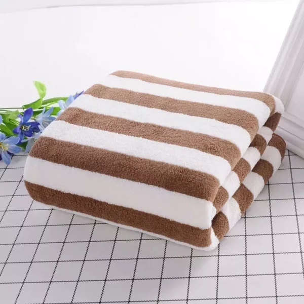 Quick-Dry Luxury Stripe Microfiber Bath Towel