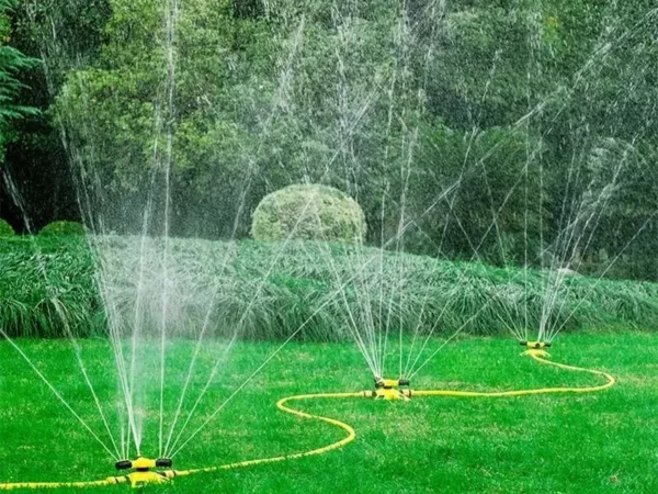 360° Trigeminal Automatic Rotating Garden Sprinkler - Image 6