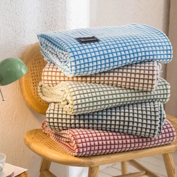 Luxurious Plaid Milk Fleece Blanket - Image 2