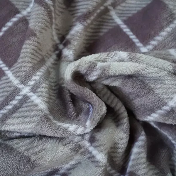 Luxury Plaid King Blanket with Sherpa Reverse - Image 6